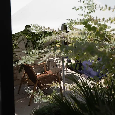 T-one Luxury Pool House Appartement *