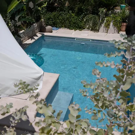 T-one Luxury Pool House