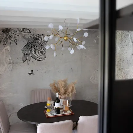 Appartement T-one Luxury Pool House *