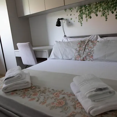 T-one Luxury Pool House Appartement *